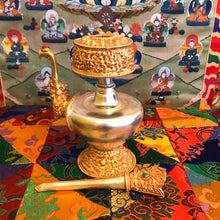 Cargar imagen en el visor de la galería, Bhumpa chapado en oro con piedra